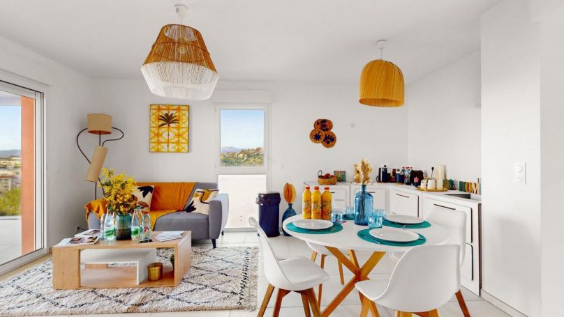 A louer APPARTEMENT DE PRESTIGE T3 76 M2 TERRASSE BORD DE MER SAINT RAPHAEL