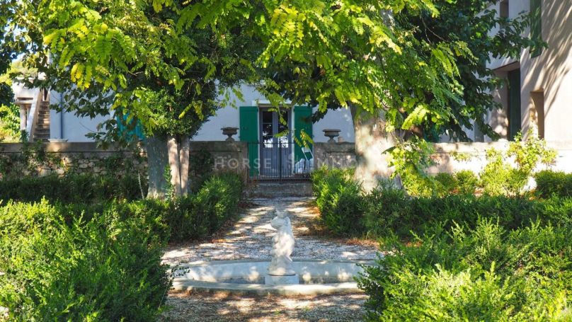 A vendre Domaine languedocien avec installations équestres 34140 Meze