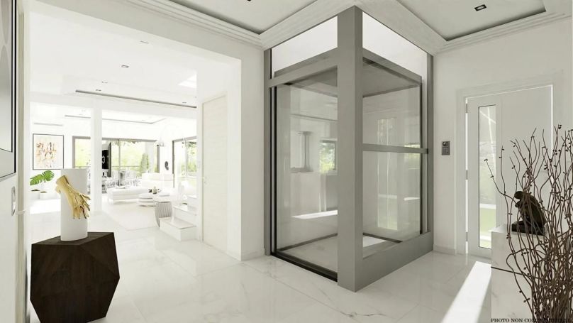 A louer MAISON 6 PIECES 234 M2 GRASSE