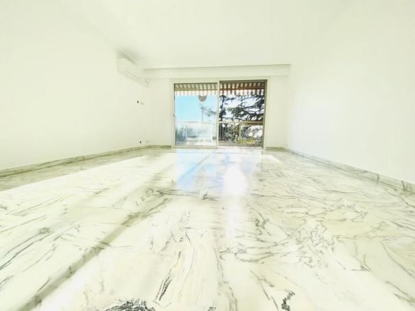 A louer APPARTEMENT NEUF T3 88 M2 TERRASSE BORD DE MER CANNES