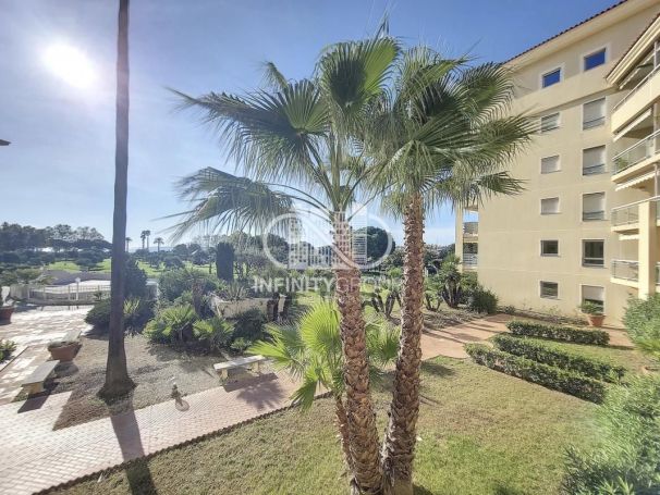 A vendre APPARTEMENT NEUF T3 53 M2 TERRASSE VUE MER JUAN LES PINS