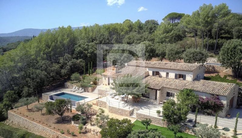 MAISON  6 PIECES 182 M2  MOUGINS