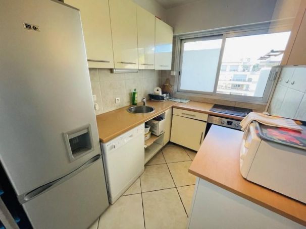 A louer APPARTEMENT T2 51 M2 TERRASSE BORD DE MER CANNES