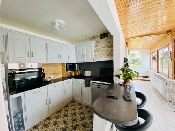 A vendre LONGèRE 4 PIECES 110 M2 ORESMAUX