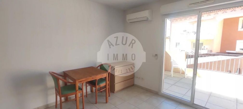 A vendre APPARTEMENT T2 39 M2 TERRASSE SAINT ZACHARIE