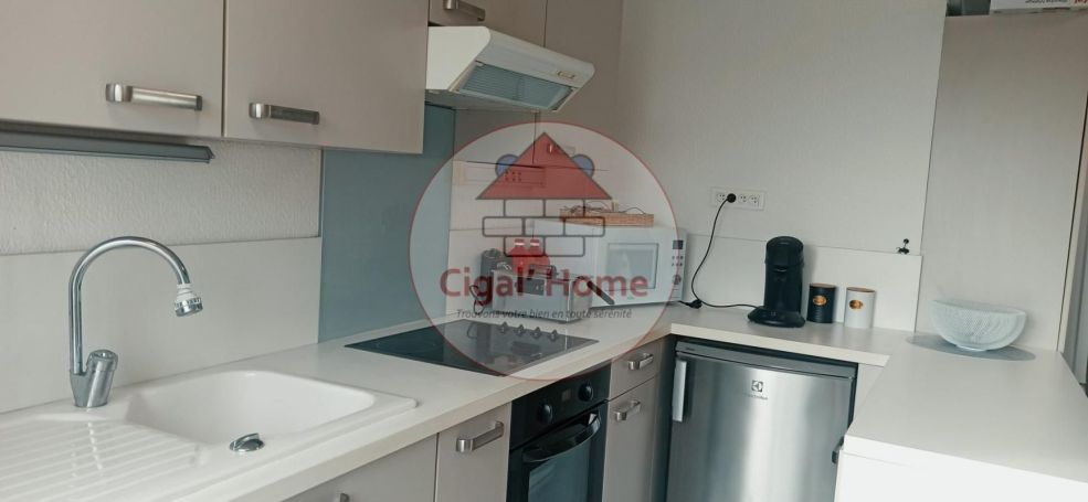 A louer APPARTEMENT T2 38 M2 BORD DE MER LEUCATE