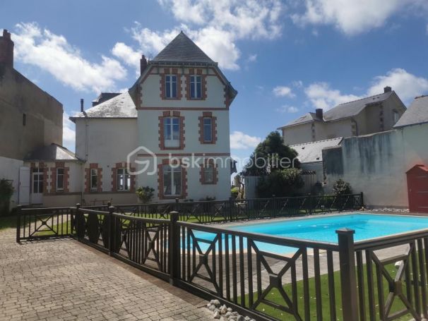 MAISON  DE MAîTRE PIEDS DANS L'EAU LE CROISIC