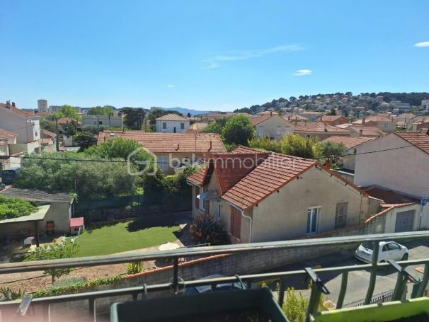 APPARTEMENT T3 69 M2 BORD DE MER TOULON