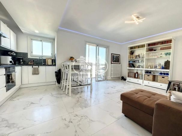 A louer APPARTEMENT NEUF T3 57 M2 BORD DE MER ANTIBES