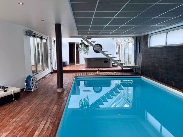 A vendre Maison contemporaine 9 pieces 289 m² vue sur la mer d'Iroise plouarzel