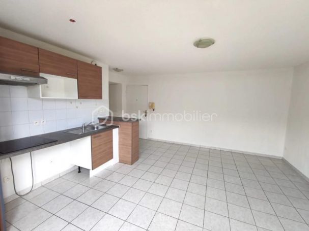 A vendre Appartement T3 avec terrasse et double parking - proximitÃ© st Charles 13003 Marseille 3e Arrondissement