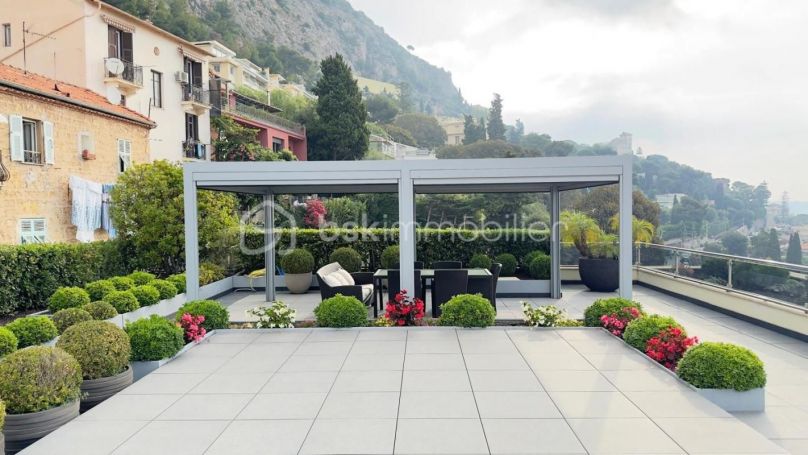 PENTHOUSE  344 M2 TERRASSE BORD DE MER ROQUEBRUNE CAP MARTIN