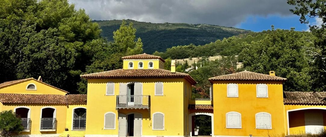 A louer MAISON DE MAîTRE SEILLANS