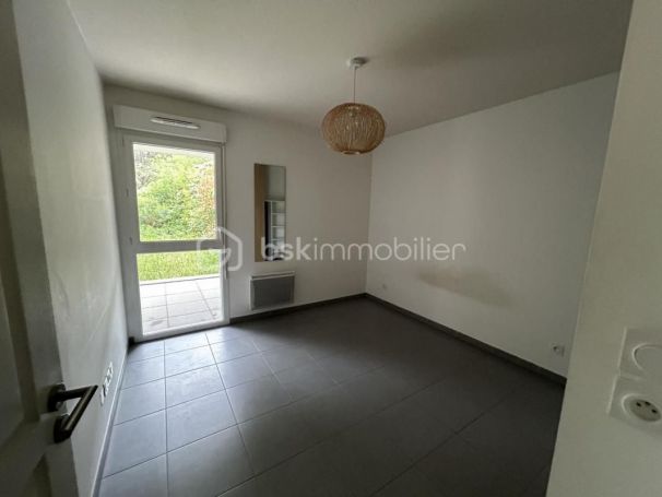 APPARTEMENT T2 43 M2 TERRASSE  GRABELS