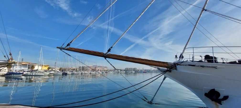 A vendre APPARTEMENT T3 70 M2 BORD DE MER PORT ST LOUIS DU RHONE