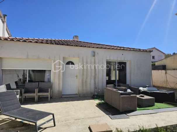 MAISON  5 PIECES 110 M2  AUBAGNE