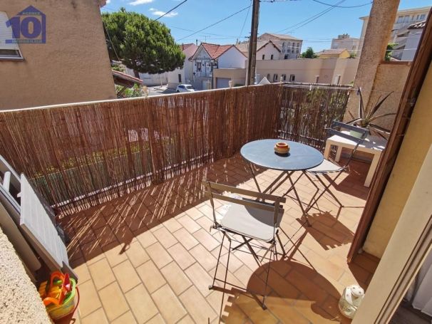 APPARTEMENT T2 35 M2 TERRASSE PIEDS DANS L'EAU VALRAS PLAGE