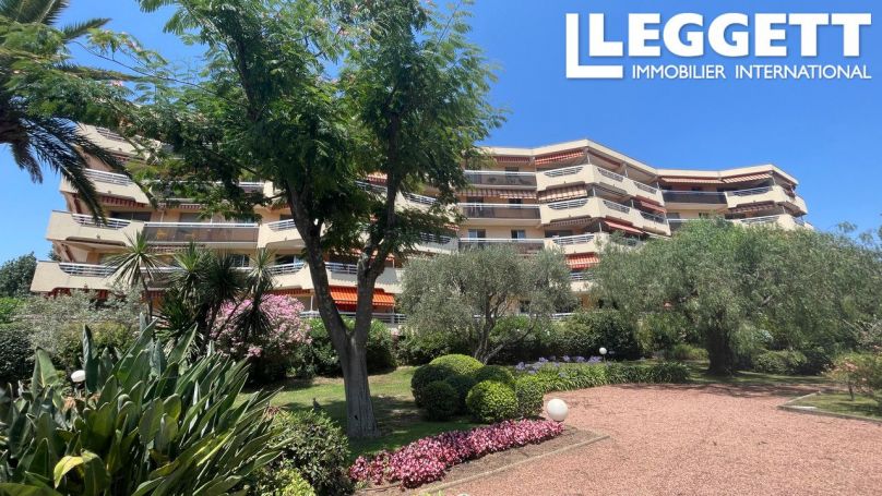 APPARTEMENT DE PRESTIGE T3 74 M2 TERRASSE BORD DE MER SAINT RAPHAEL