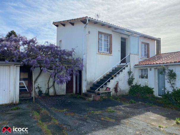 A vendre Maison 7 PIECES 109 M² A RENOVER L Aiguillon La Presqu Ile