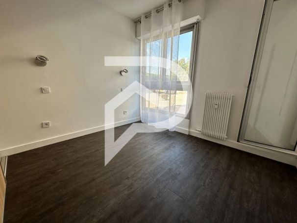 APPARTEMENT T3 51 M2 PIEDS DANS L'EAU CANNES