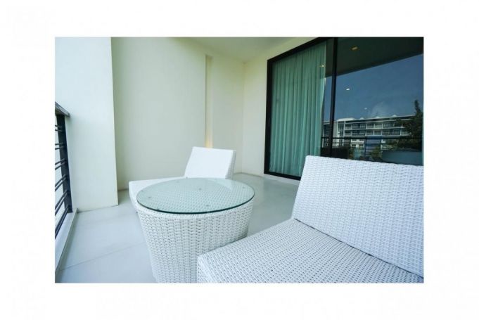 APPARTEMENT T3 68 M2 TERRASSE BORD DE MER SETE