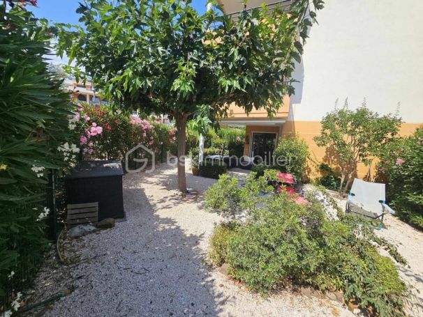 APPARTEMENT NEUF T2 44 M2 TERRASSE BORD DE MER SAINT RAPHAEL