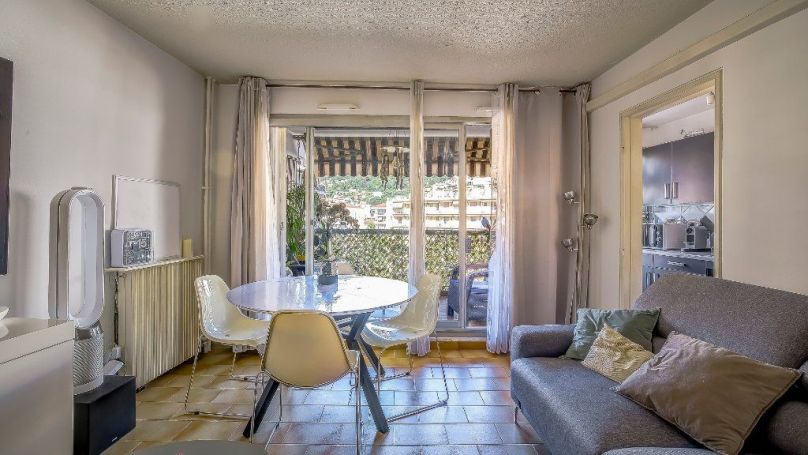 APPARTEMENT T2 54 M2 TERRASSE BORD DE MER NICE