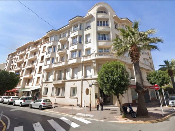 APPARTEMENT T2 42 M2 PLAGE à PIED JUAN LES PINS