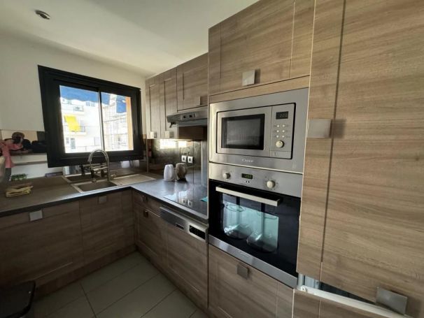 APPARTEMENT T2 42 M2 BORD DE MER CANNES