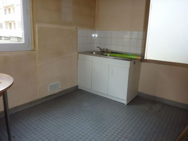 APPARTEMENT T4 87 M2  LISIEUX