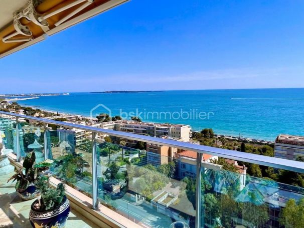 APPARTEMENT DE PRESTIGE T3 100 M2 TERRASSE VUE MER CANNES