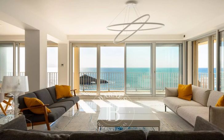 A vendre APPARTEMENT D'EXCEPTION T4 148 M² VUE MER PANORAMIQUE BIARRITZ MIRAMAR