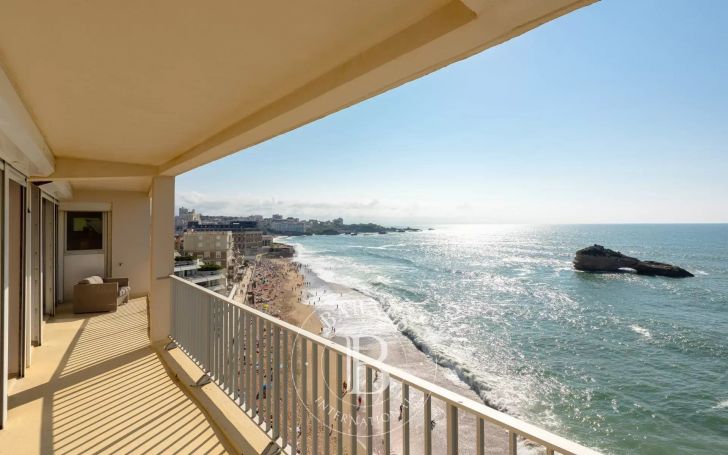 A vendre APPARTEMENT D'EXCEPTION T4 148 M² VUE MER PANORAMIQUE BIARRITZ MIRAMAR