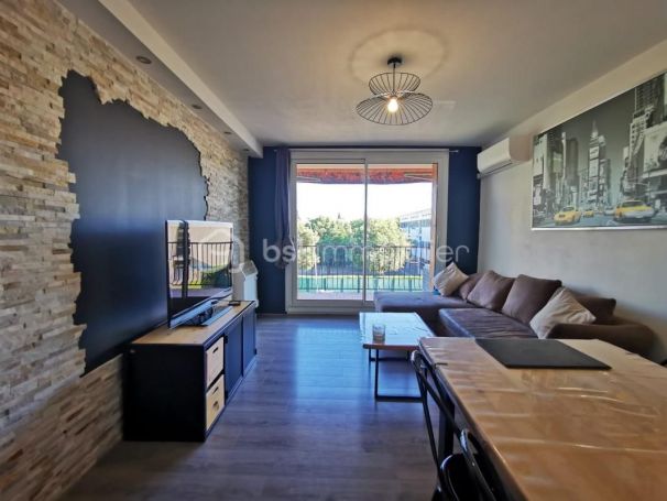 APPARTEMENT T3 62 M2 TERRASSE  SALON DE PROVENCE