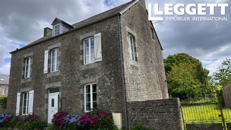 A vendre Maison de 4 chambres avec garage et jardin, situÃ©e dans le joli village de Saint Jean le Blanc 14770 Conde En Normandie