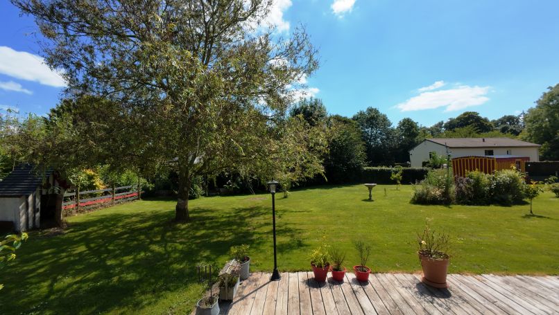 A vendre Maison normande 6 chambres 10/15 mn mer 2840 m2 de jardin