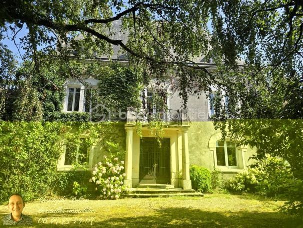 MAISON  DE MAîTRE  LA ROCHE SUR YON