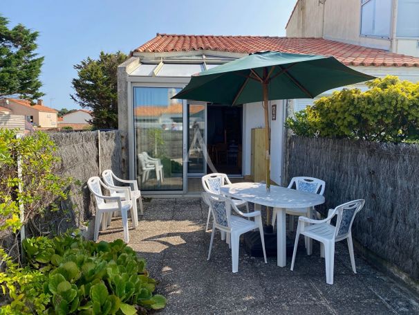 APPARTEMENT T2 34 M2 BORD DE MER LONGEVILLE SUR MER