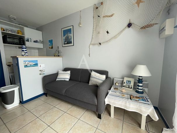 APPARTEMENT T3 40 M2 BORD DE MER LONGEVILLE SUR MER