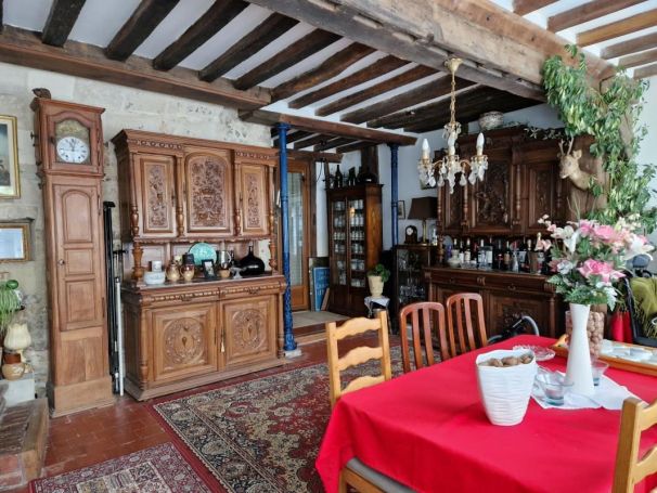 A vendre Maison de 208 mÂ² Ã  colombages en plein centre-ville de Livarot 14140 Livarot Pays D Auge