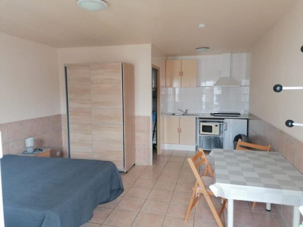 APPARTEMENT  24 M2 BORD DE MER LES SABLES D OLONNE