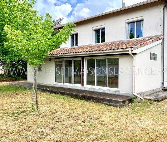 A vendre MAISON 6 PIECES 132 M² PROCHE PORT OSTREICOLE ANDERNOS LES BAINS