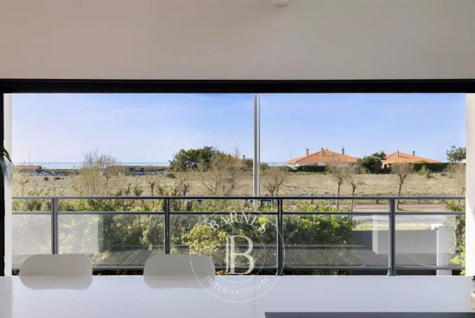 A vendre MAGNIFIQUE MAISON 6 PIECES 143 M² VUE MER PLAGE A PIEDS ANGLET