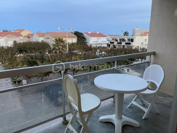 APPARTEMENT DUPLEX T2 32 M2 TERRASSE BORD DE MER PORT LA NOUVELLE