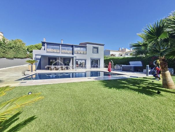 MAISON  6 PIECES 264 M2 VUE MER LE CAP D AGDE