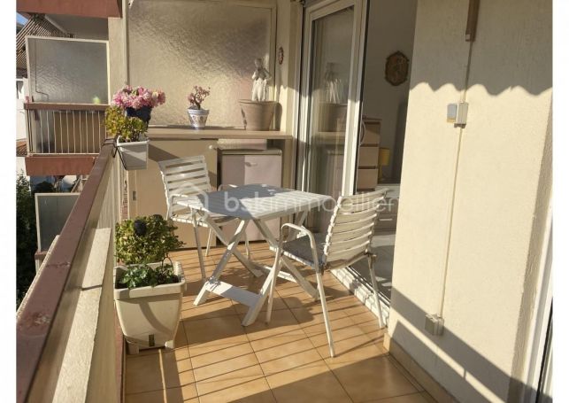 APPARTEMENT T3 59 M2 TERRASSE BORD DE MER CANNES