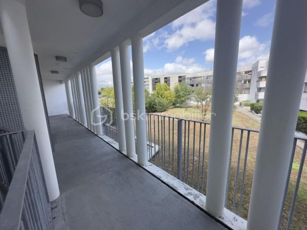 APPARTEMENT  141 M2  MERIGNAC