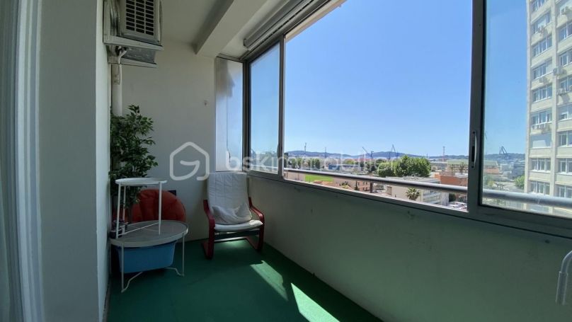 APPARTEMENT T3 70 M2 BORD DE MER TOULON