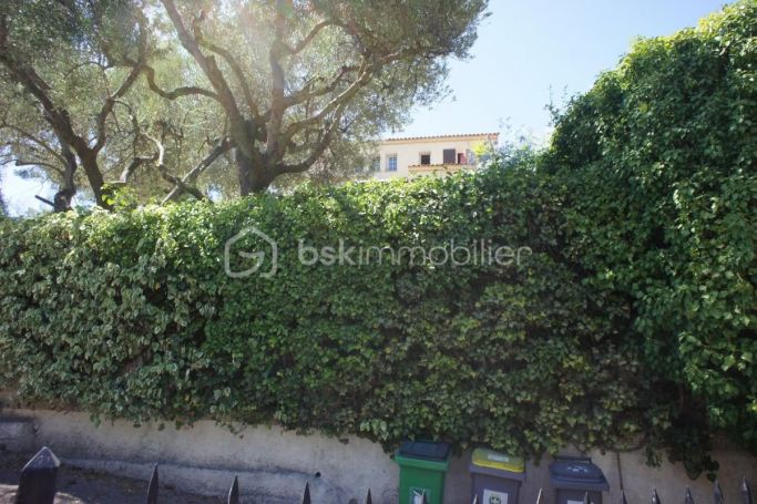 MAISON  DE MAîTRE BORD DE MER TOULON