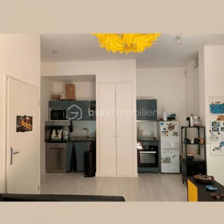 A louer APPARTEMENT T2 46 M2 TERRASSE BORDEAUX